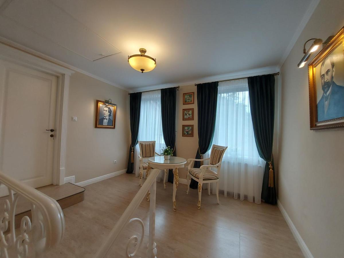 Hotel Conacul Poetilor Gura Rîului Esterno foto