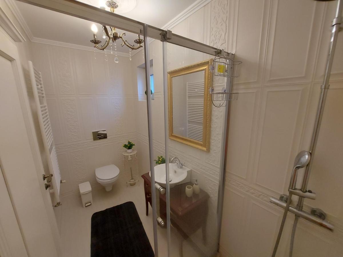 Hotel Conacul Poetilor Gura Rîului Esterno foto
