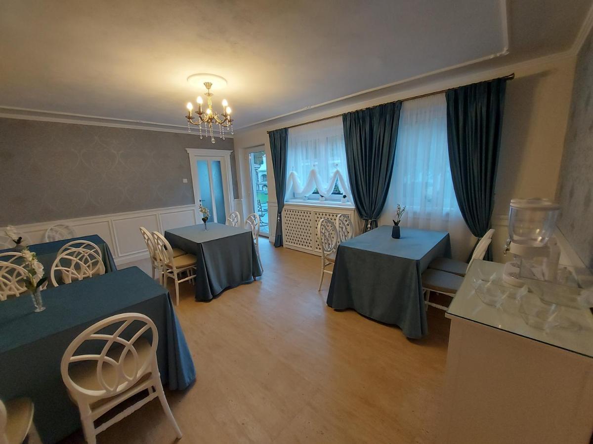 Hotel Conacul Poetilor Gura Rîului Esterno foto