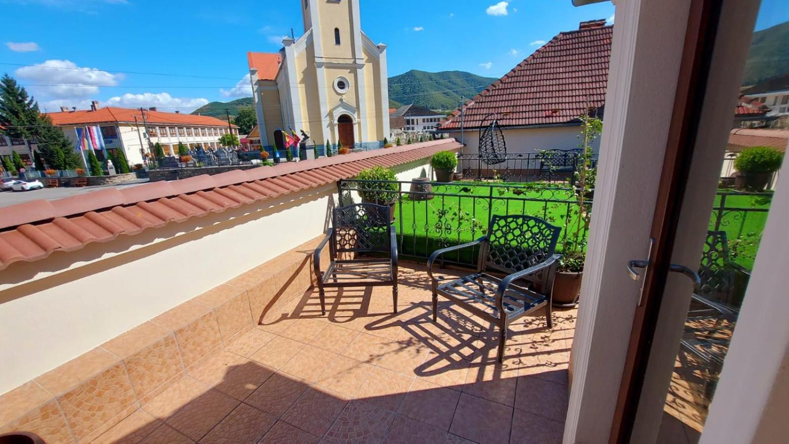 Hotel Conacul Poetilor Gura Rîului Esterno foto